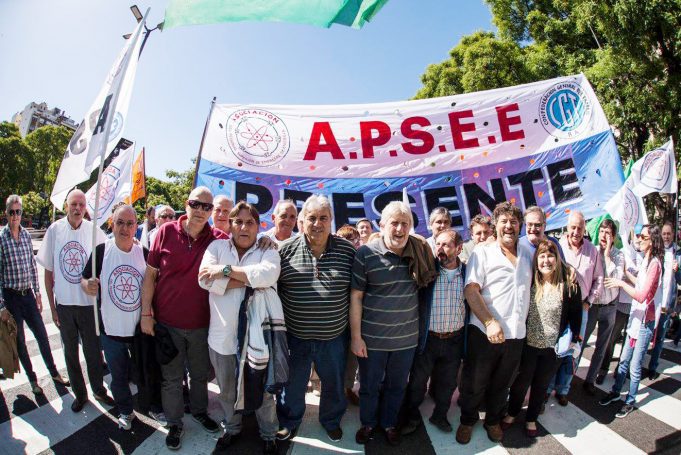 APSEE en plan de lucha