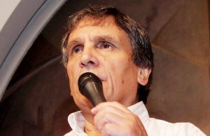 Cláusula “gatillo”