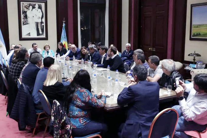 El ministro de Trabajo provincial Walter Correa celebró el aumento del 25% al personal público PBA