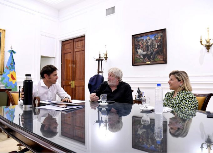 APSEE: MINUCCI se reunió con el gobernador KICILLOF y le planteó problemáticas de las ELÉCTRICAS