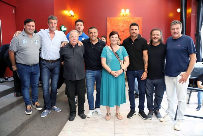 «FUERZA ARGENTINA»: SINDICATOS inauguran ESPACIO de DEBATE ante el ajuste opresor del GOBIERNO de MILEI