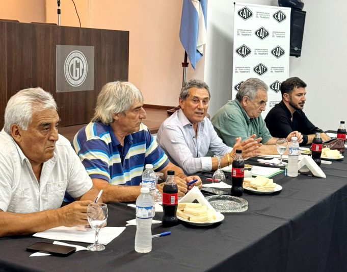 TRANSPORTE: La CATT adhirió al PARO GENERAL de 12 hs. del 24ENE y al PLAN de ACCIÓN de la CGTRA