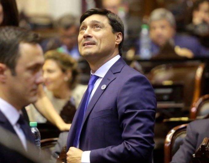 INDIGNACIÓN: El DIPUTADO de extracción sindical PABLO ANSALONI votó a favor de la LEY OMNIBUS