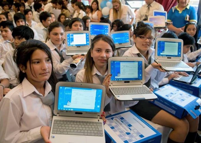 CTERA repudia APAGON EDUCATIVO del Gobierno de MILEI al dar de baja EDUC.AR y Conectar Igualdad