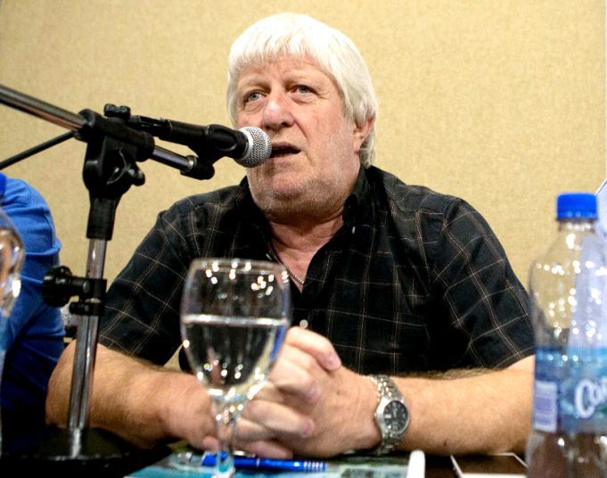 CARLOS MINUCCI (APSEE): «Todo lo que sucede nace de un Gobierno que no le interesa le gente».
