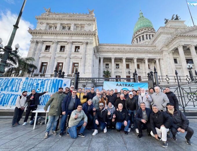 AATRAC expresó su rechazo a la PRIVATIZACIÓN del CORREO y RADIO NACIONAL frente al CONGRESO