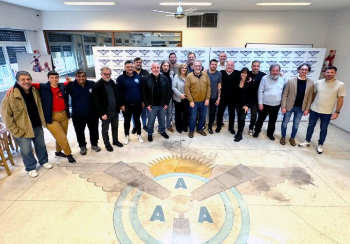Alianza estratégica de AERONÁUTICOS y UNIVERSITARIOS para enfrentar las políticas de ajuste del Gobierno
