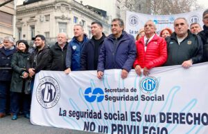 FEMPINRA y la CATT marcharon junto a los jubilados en defensa de la Seguridad Social